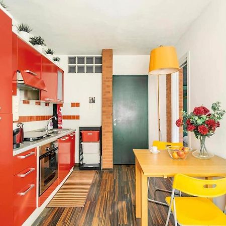 Lovely Apartment Navigli Милан Экстерьер фото