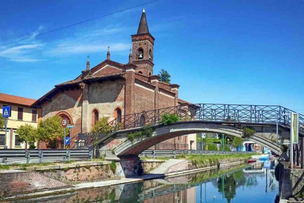 Lovely Apartment Navigli Милан Экстерьер фото