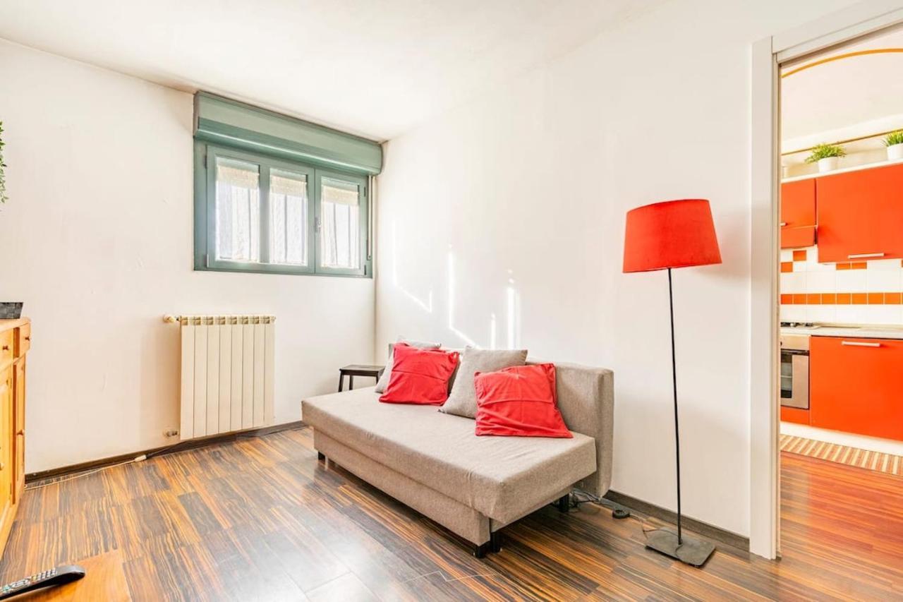 Lovely Apartment Navigli Милан Экстерьер фото