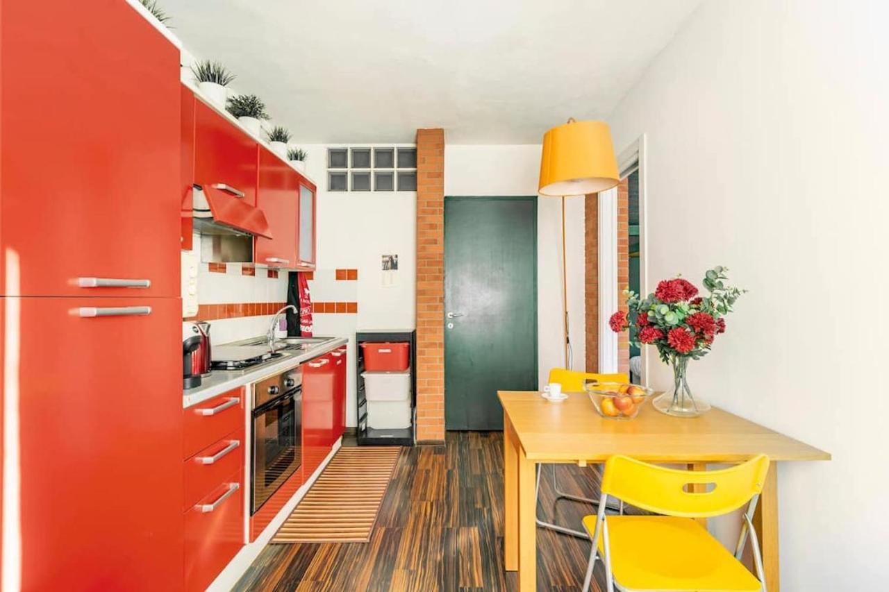Lovely Apartment Navigli Милан Экстерьер фото