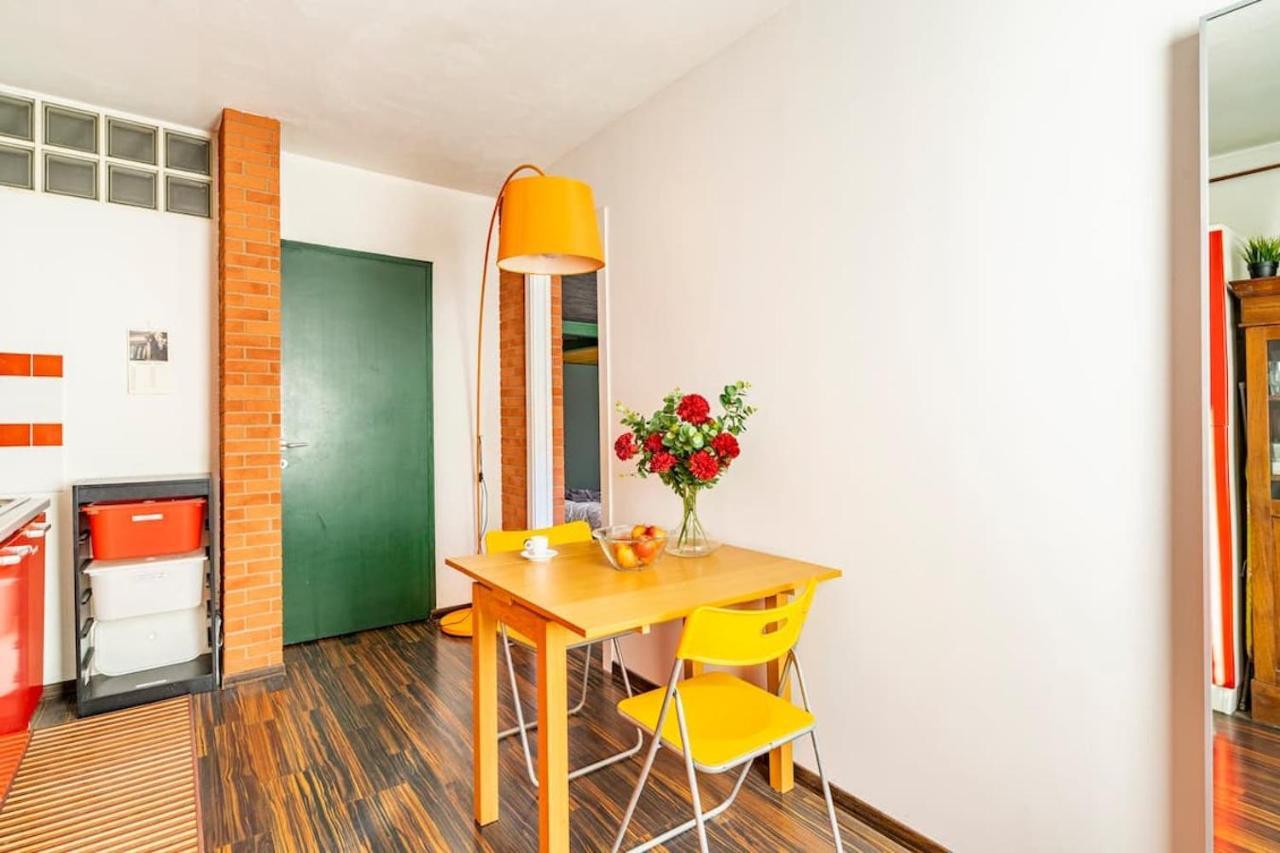 Lovely Apartment Navigli Милан Экстерьер фото